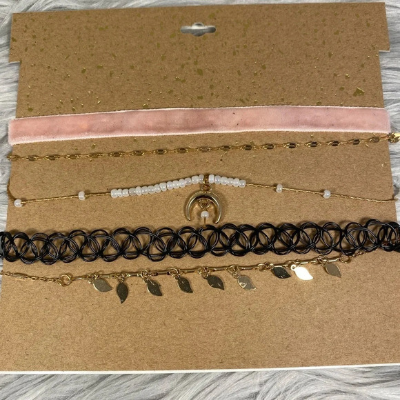 🆕 Gold & Pink Five Choker Necklace Set - Picture 1 of 7